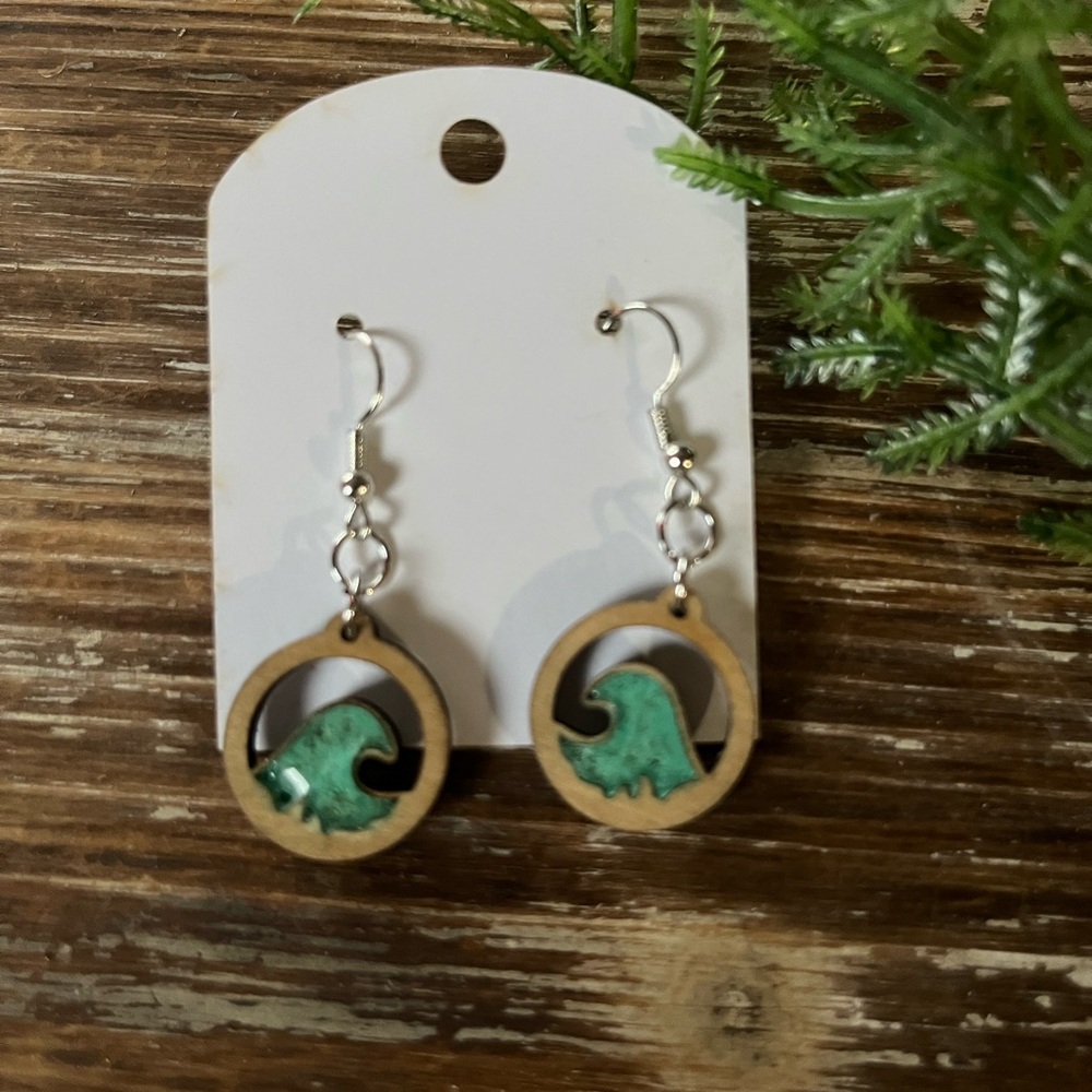 Ocean Wave dangle Earrings silver